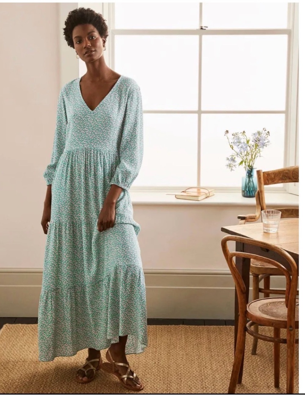 100% Viscosse Boden V-Neck Tiered Maxi Dress in Mint Floral